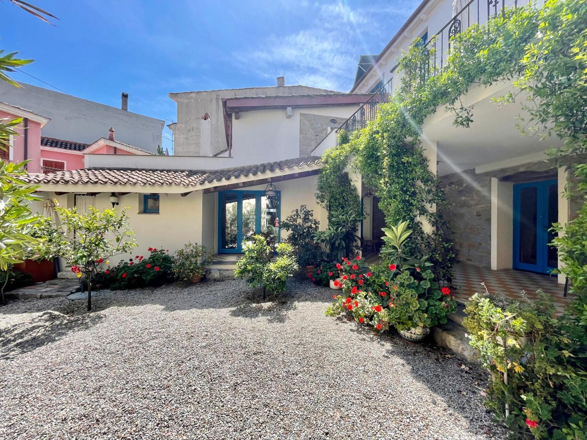 Il Carrubo & Spa Bari Sardo Exteriör bild